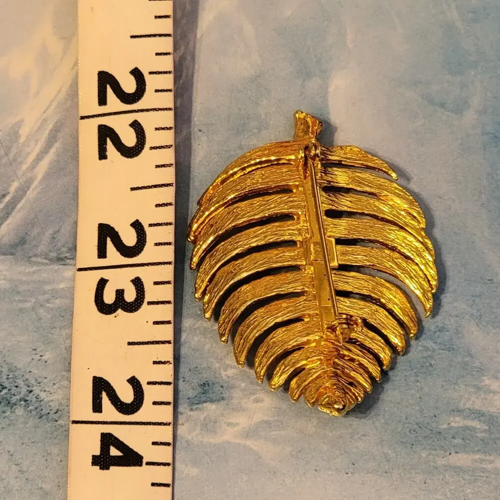 Vintage Large Faux Pearl & Gold-tone Leaf Brooch Pin- Figural 2